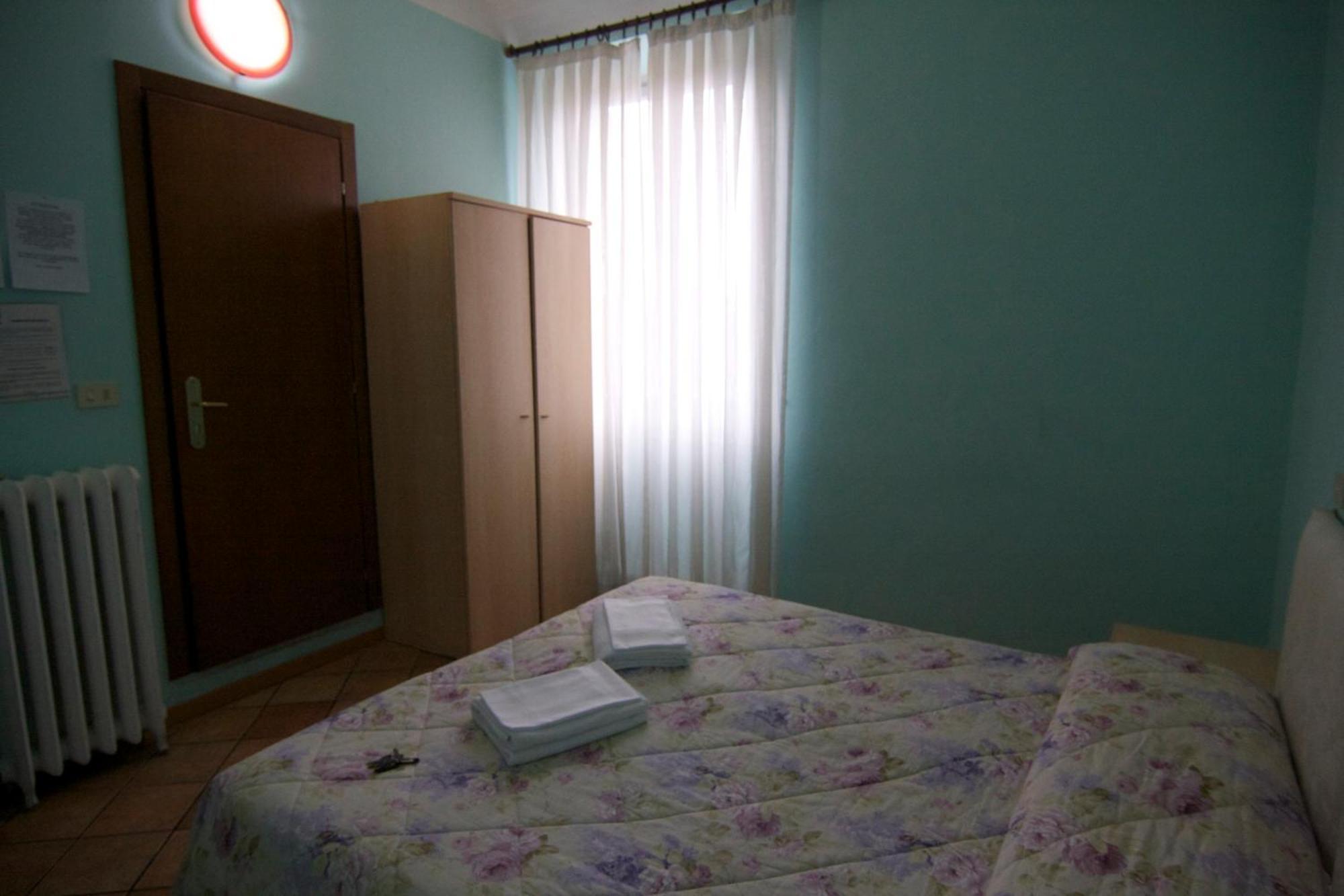 Hotel Cordova Φλωρεντία Δωμάτιο φωτογραφία